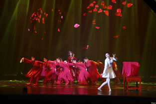 南方有座山·筑夢(mèng)新時(shí)代——南山教育系統(tǒng)慶祝改革開(kāi)放四十周年文藝匯演隆重舉行