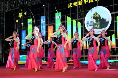 掃黑除惡暖民心，鹽池文藝進鄉(xiāng)村——一場深入人心、凝聚共識的專題文藝匯演